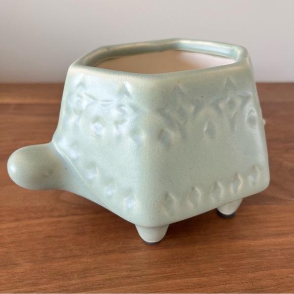 NWT Anthropologie Turtle Planter - Picture 4 of 9
